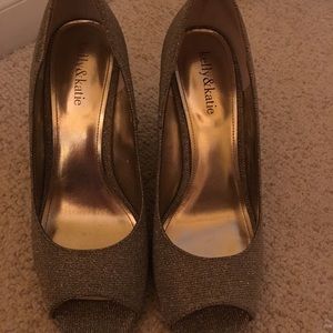 Kelly&Katie wedge silver sparkle open toe 9 1/2